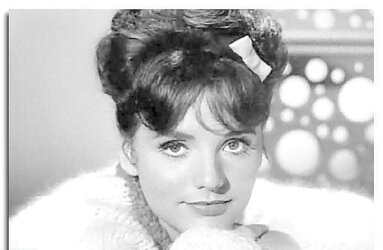 Dawn Wells - Mary Ann Summers