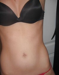 Redhead inexperienced teenager selfshots