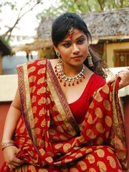 Gorgeous Jyothi Aunty
