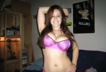 Black-Haired ample baps