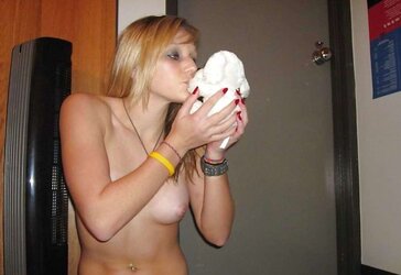 Lil Kristen From,SmutDates.com