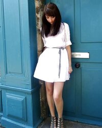 French bloggers Mode with jaw-dropping gams