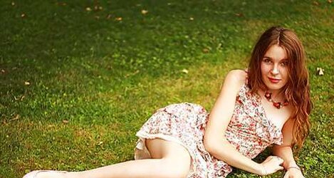 French bloggers Mode with jaw-dropping gams