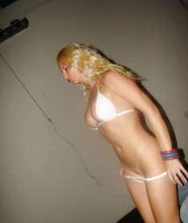 BLOND LATINA