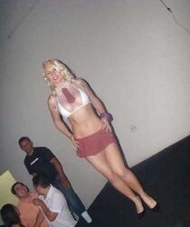 BLOND LATINA