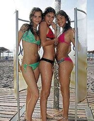 YOUTHFUL BEACH DAMSELS