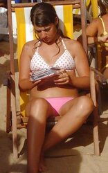 YOUTHFUL BEACH DAMSELS