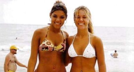 YOUTHFUL BEACH DAMSELS