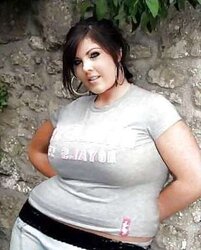 Super-Sexy curvaceous shapely splendid dolls phat ass white girl broad rump honies