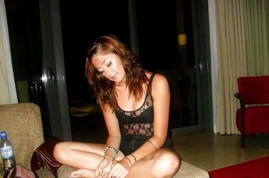 FB breezies swimsuit pics degrade