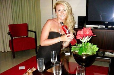 FB breezies swimsuit pics degrade