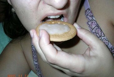 Cum on the hoes food