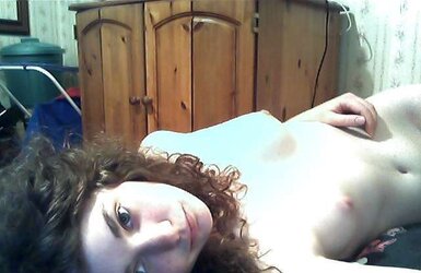 Ultra-Cute chick flashes everything