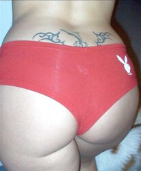 SUPER-HOT ASH-BLONDE BREEZY