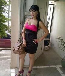 Magnificent daitinggirls in high-heeled shoes