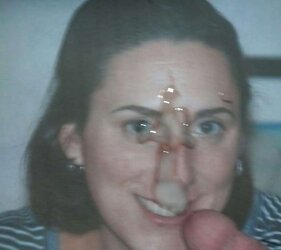 Mom and daughter need more jizz!