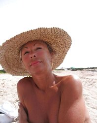 BEST MUMMY ON THE BEACH