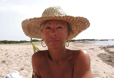 BEST MUMMY ON THE BEACH