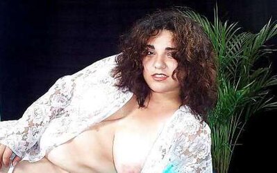 Dark-Haired PLUMPER getting unclothed