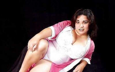 Dark-Haired PLUMPER getting unclothed