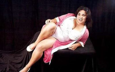 Dark-Haired PLUMPER getting unclothed