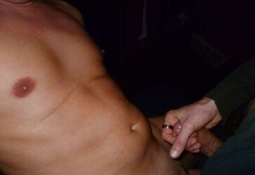 Salope au sexshop