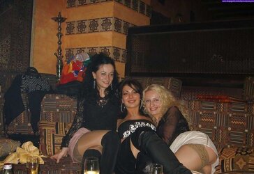 Upskirt bevy