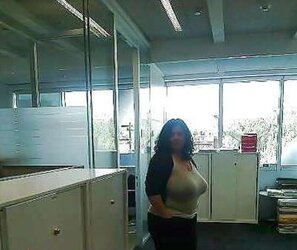 Dressed boobs (Titten bekleidet)