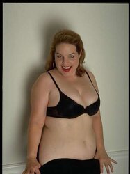Broad thighs Smallish Titty
