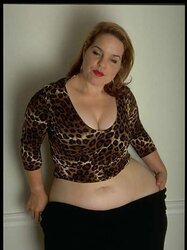 Broad thighs Smallish Titty