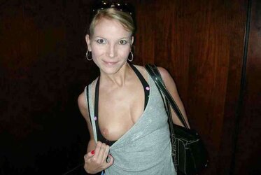 Showing Gals