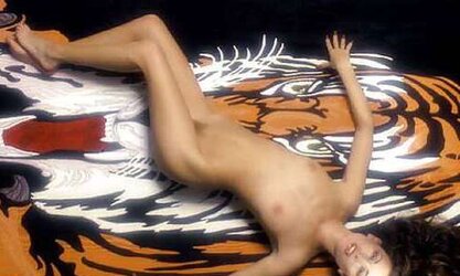 DDG BEAUTIFUL AND HIGHLY EROTIC LONI SANDERS :)