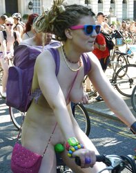 Sport Bare Bike #rec Cunny Demonstrating on Bicycle Gall
