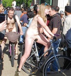 Sport Bare Bike #rec Cunny Demonstrating on Bicycle Gall