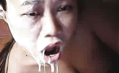 Bangkok teenager sloppy face faux-cock display on webcam