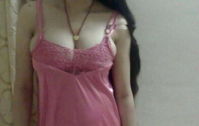 Indian bare damsels warm