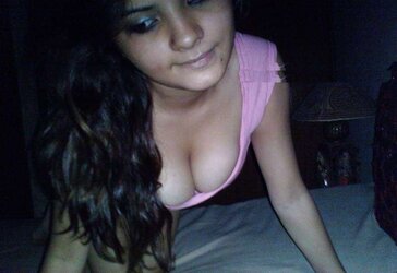 Indian bare damsels warm