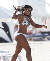 Serena Williams: Bathing Suit Muscle RUMP Pics