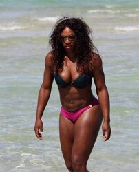 Serena Williams: Bathing Suit Muscle RUMP Pics