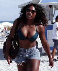 Serena Williams: Bathing Suit Muscle RUMP Pics
