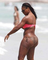 Serena Williams: Bathing Suit Muscle RUMP Pics