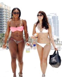 Serena Williams: Bathing Suit Muscle RUMP Pics