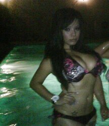 Phat Ass White Girl Latina ghetto caboose (dressed)
