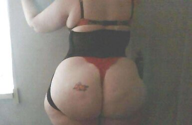 Ultra-Cute massive bum