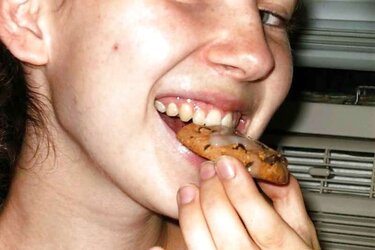 JUNGE GEILE SCHLAMPEN LIEBEN SPERMA IM GESICHT
