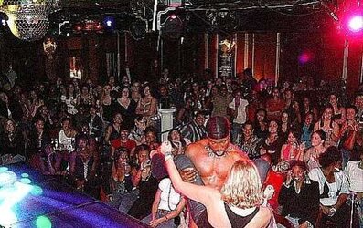 CFNM Real Soiree at club