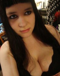 Uber-Sexy goth breezy