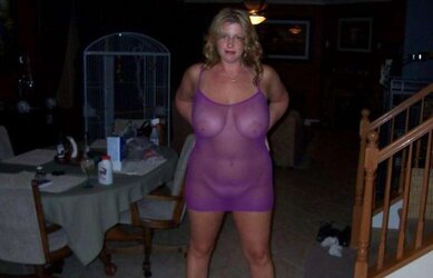 Curvaceous Damsels in Underwear