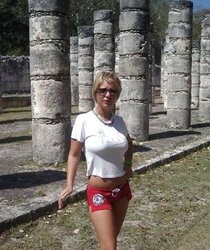 Hungarian damsel: Brigitta