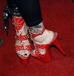 Kat Von D Sole Images